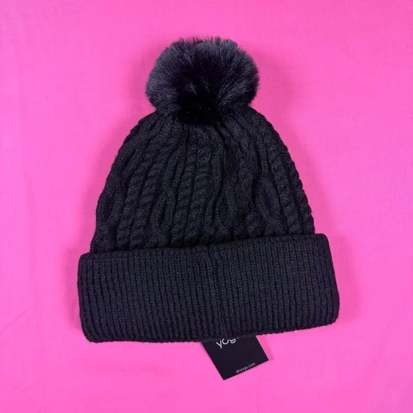 Alo Yoga Black Cable Knit Pom Beanie NWT Women’s Winter Hat - Picture 4 of 5